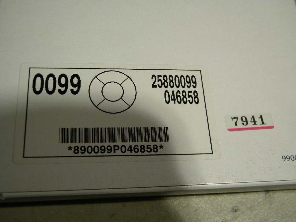 Genuine GM Navigation DVD, Part Number 25880099 New 2008 Lucerne 